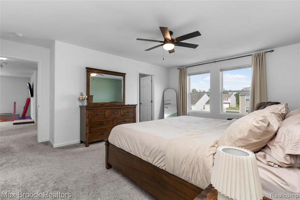 58176 Thomas Drive Property Photo 12
