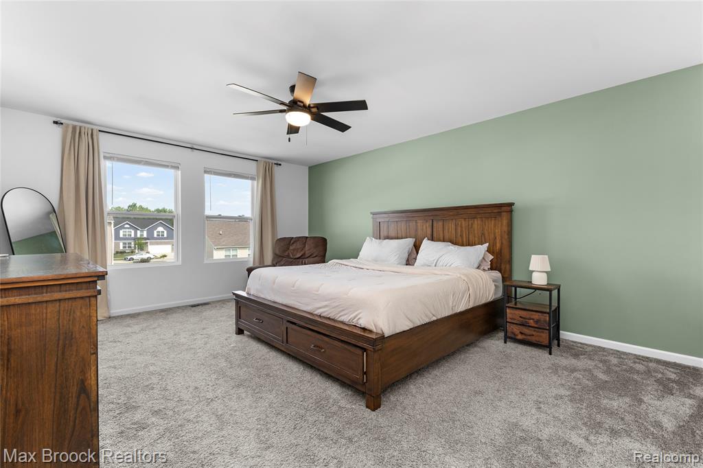 58176 Thomas Drive Property Photo 18