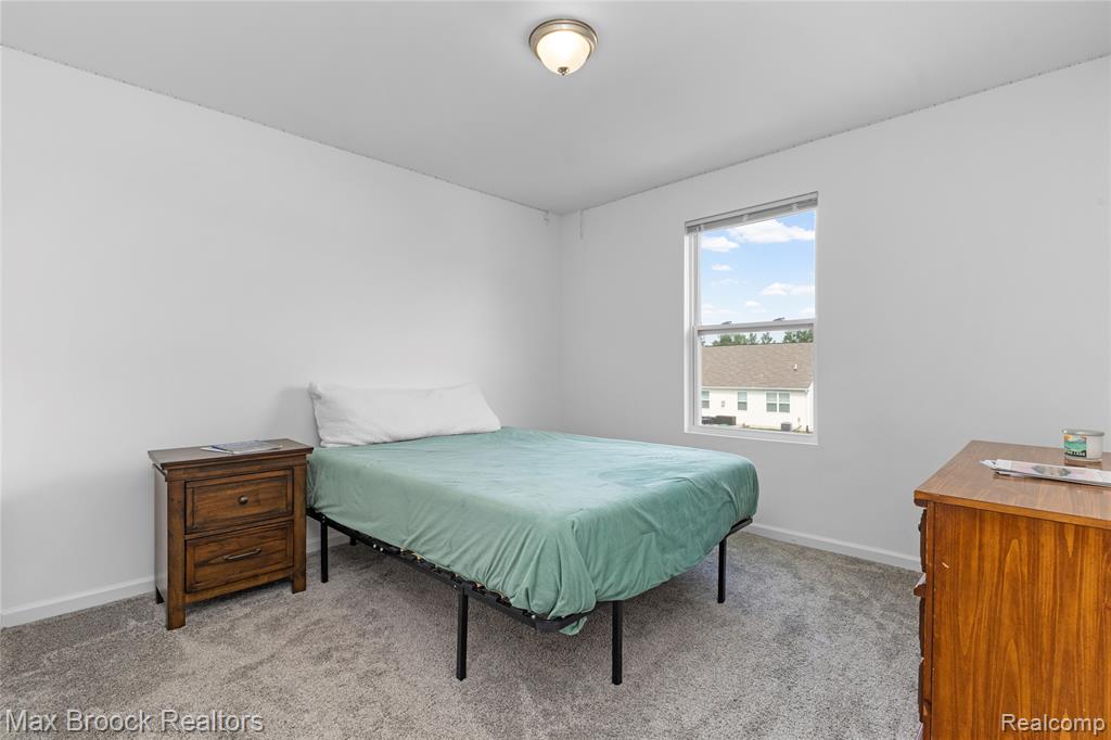 58176 Thomas Drive Property Photo 20