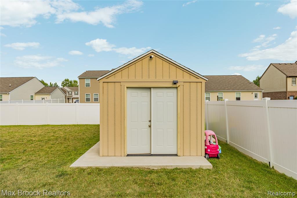 58176 Thomas Drive Property Photo 26