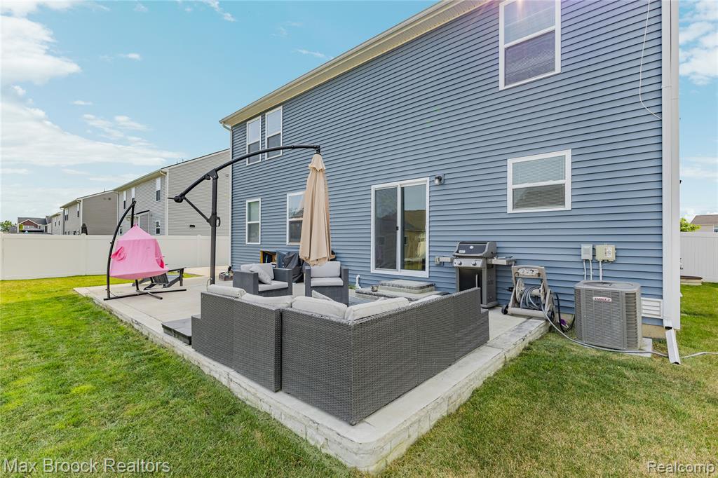 58176 Thomas Drive Property Photo 27