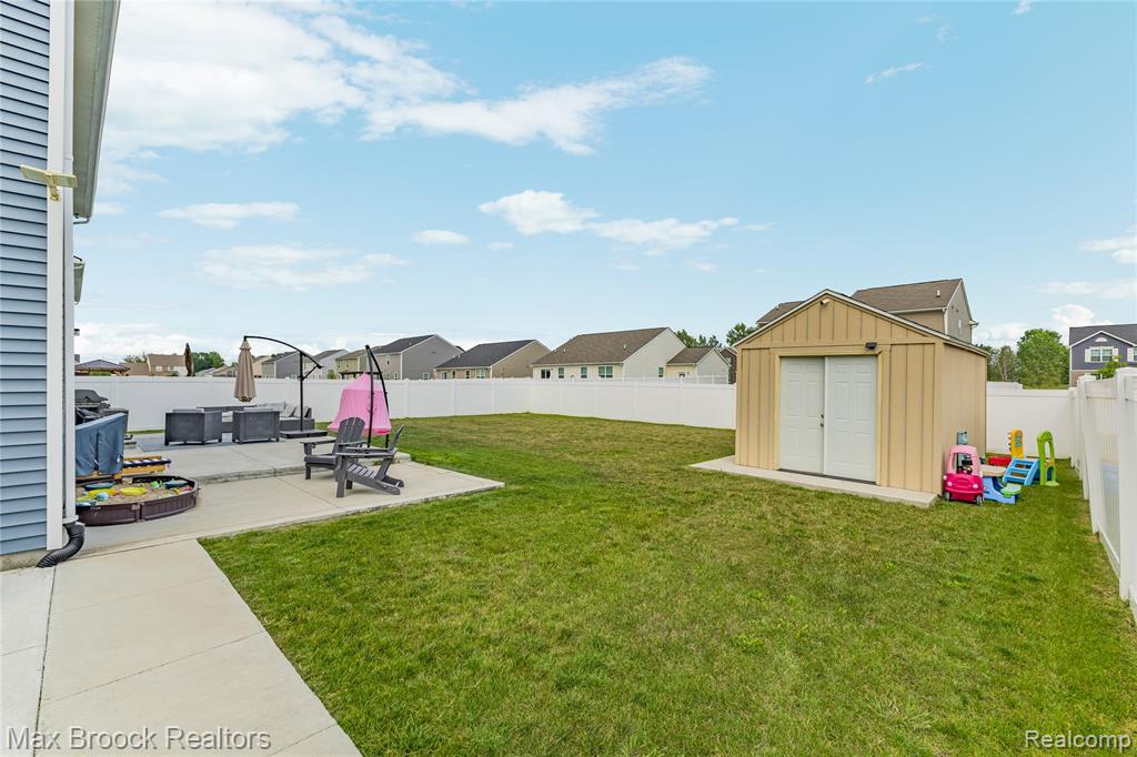 58176 Thomas Drive Property Photo 29