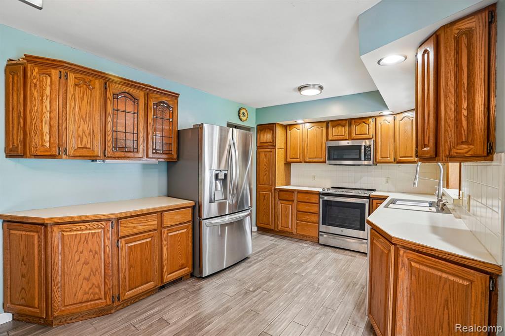 3981 S State Road Property Photo 8