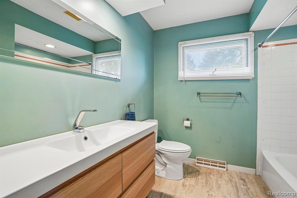 3981 S State Road Property Photo 12