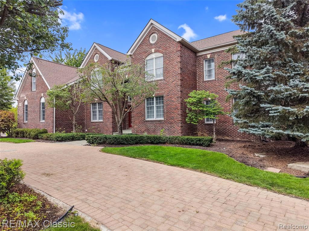 49899 Leyland Circle Property Photo 1