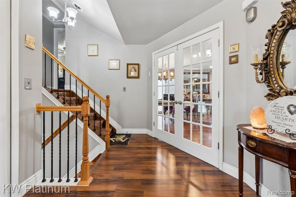 37233 Almont Drive Property Photo 12