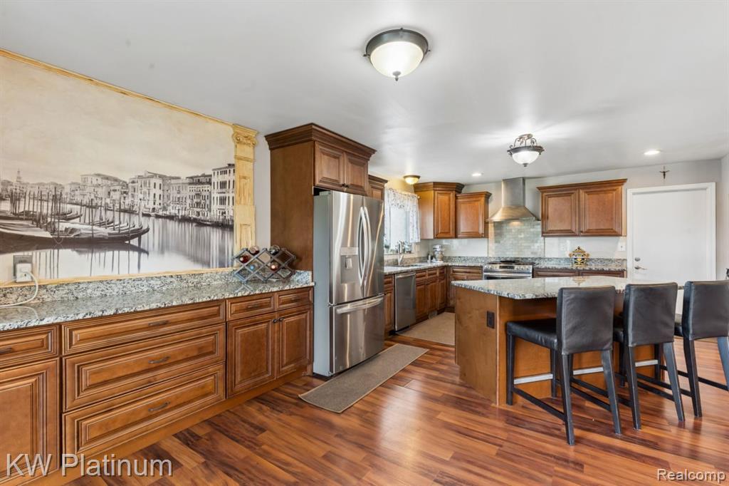 37233 Almont Drive Property Photo 16