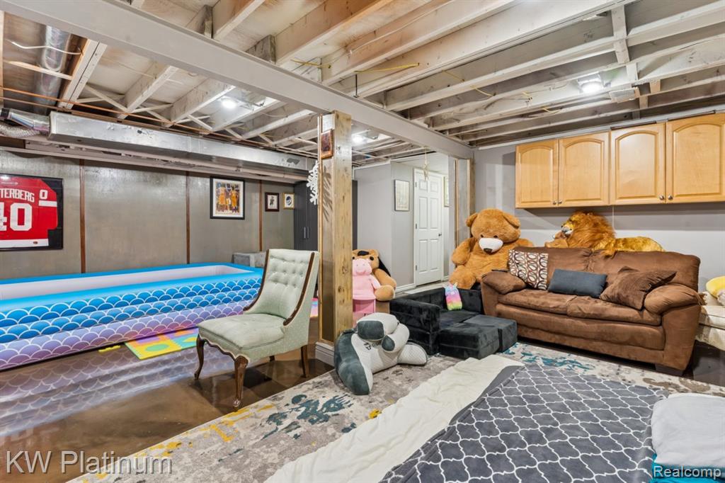 37233 Almont Drive Property Photo 33