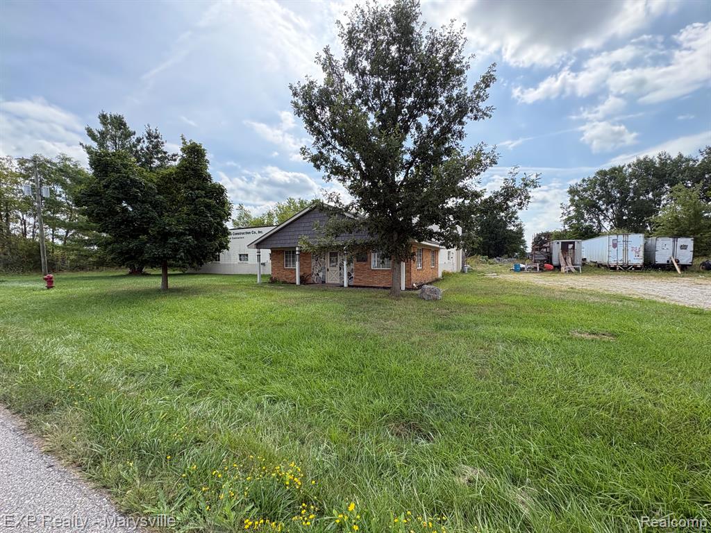 216 Hill Street Property Photo 3