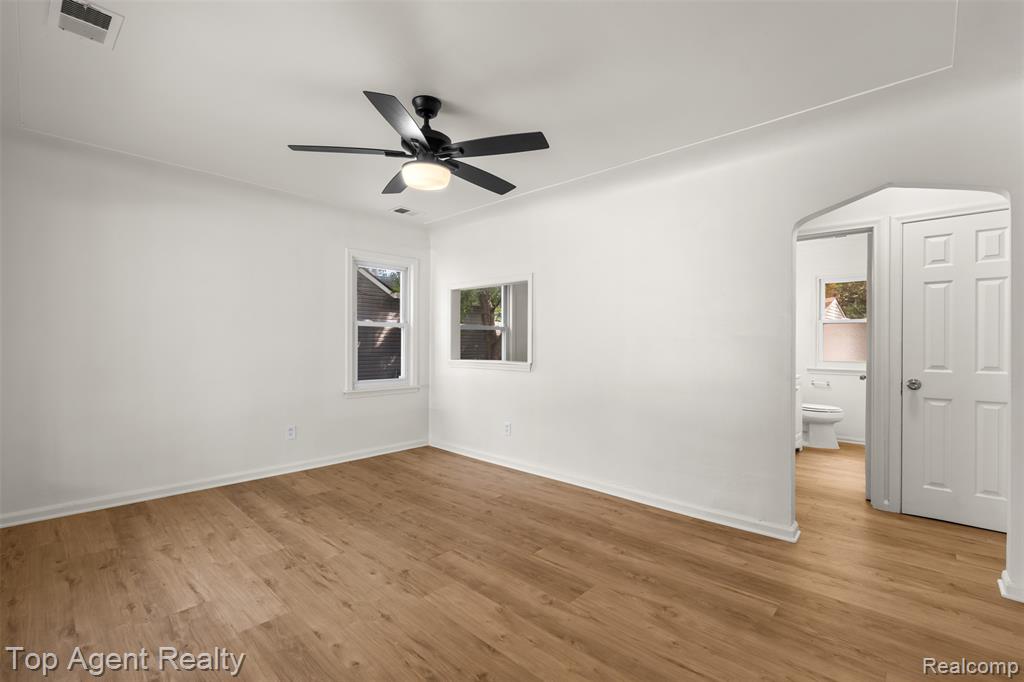 24460 Phlox Avenue Property Photo 5