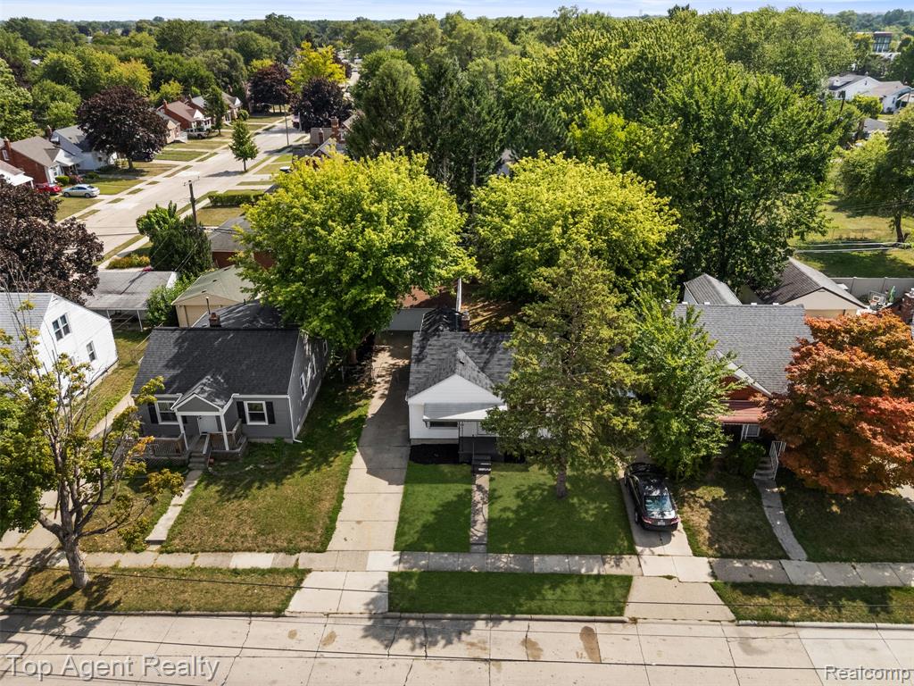 24460 Phlox Avenue Property Photo 26