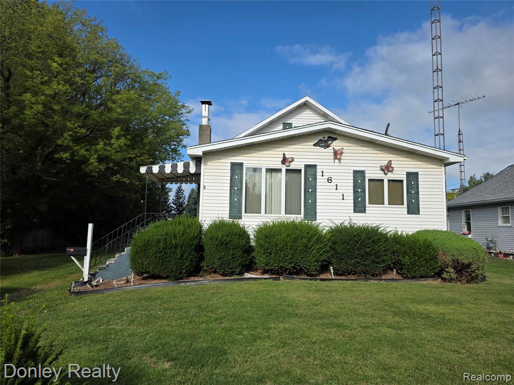 1611 Van Dyke Road Property Photo 1
