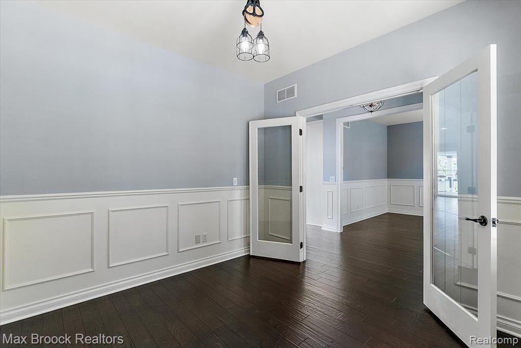53715 Springdale Street Property Photo 7
