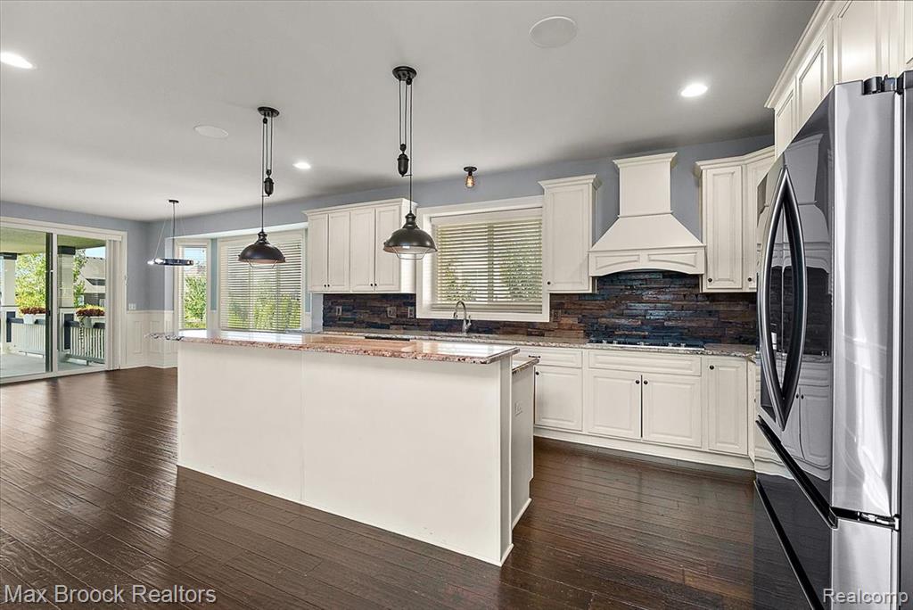 53715 Springdale Street Property Photo 16