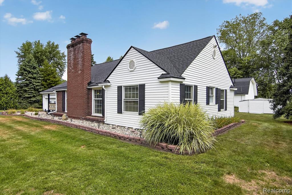 11175 Elmview Street Property Photo 4