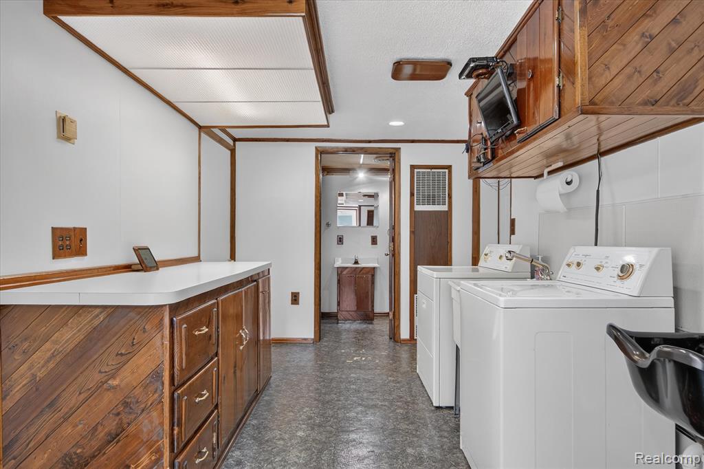 11175 Elmview Street Property Photo 29