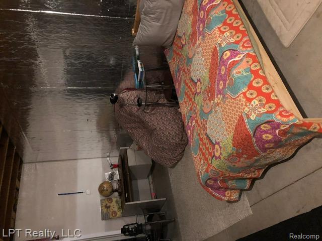 5868 Outer Drive Property Photo 13