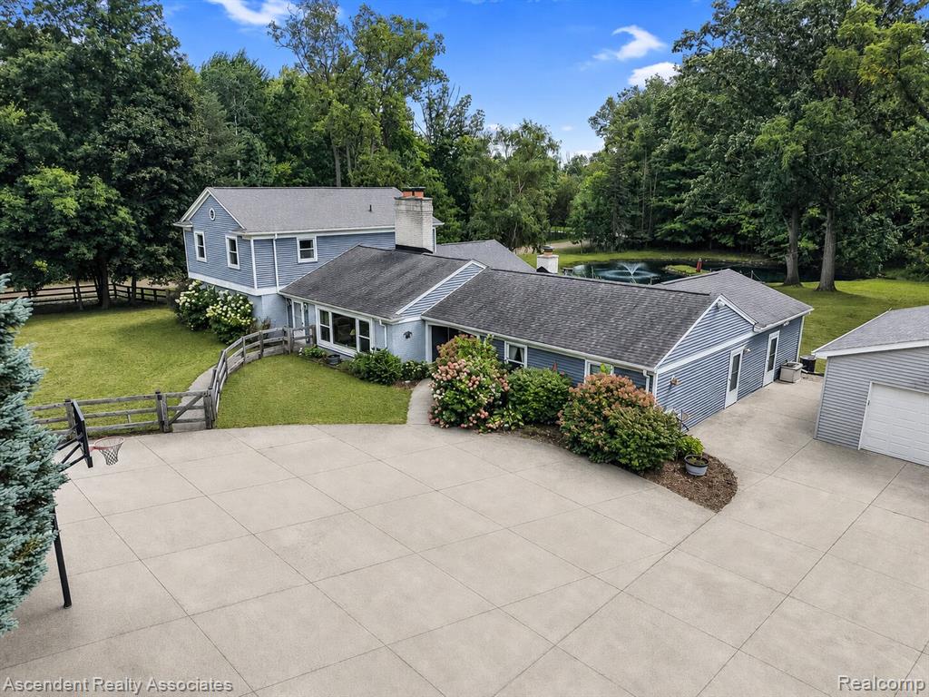 6157 Blue Beech Court Property Photo 1