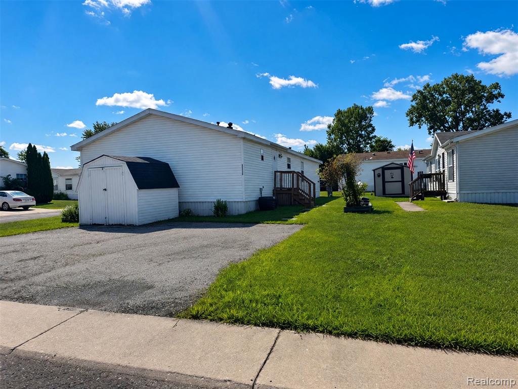 28917 Briarwood Property Photo 3