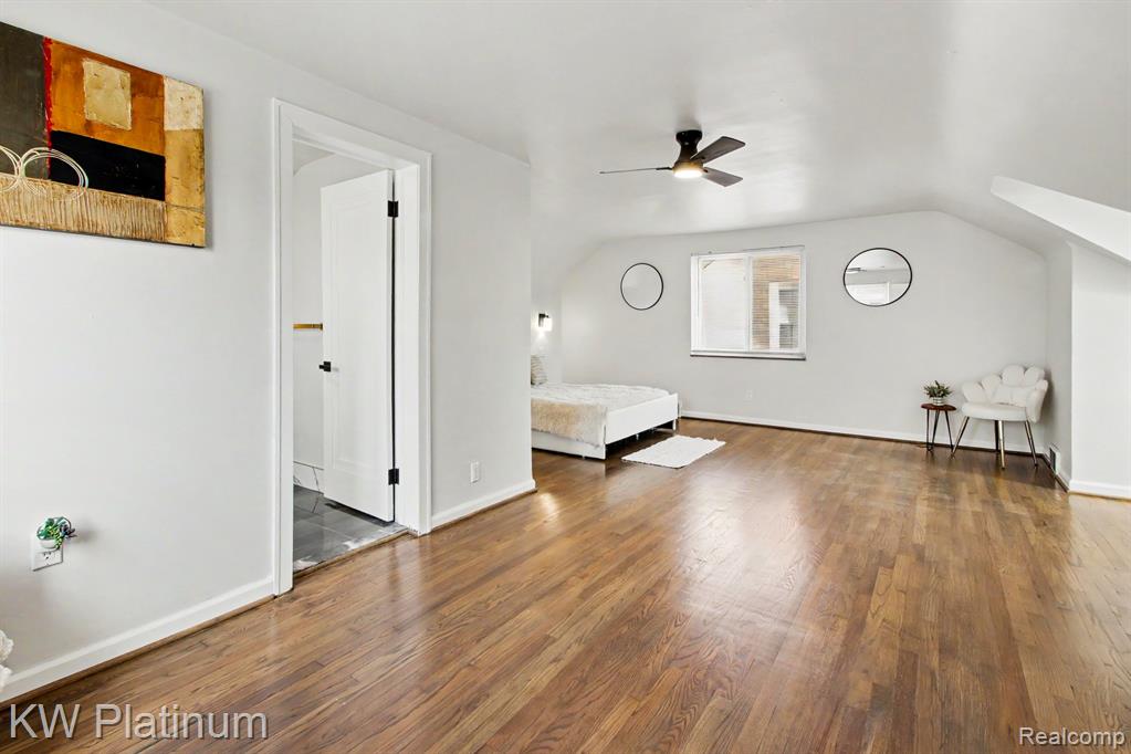 18927 Stansbury Street Property Photo 17