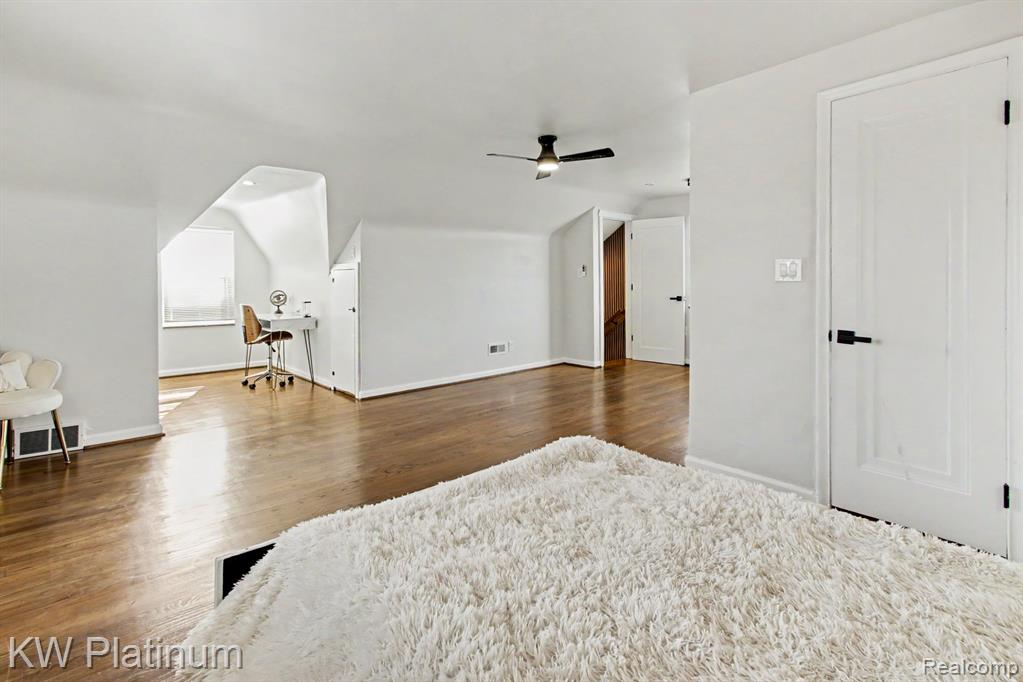 18927 Stansbury Street Property Photo 18