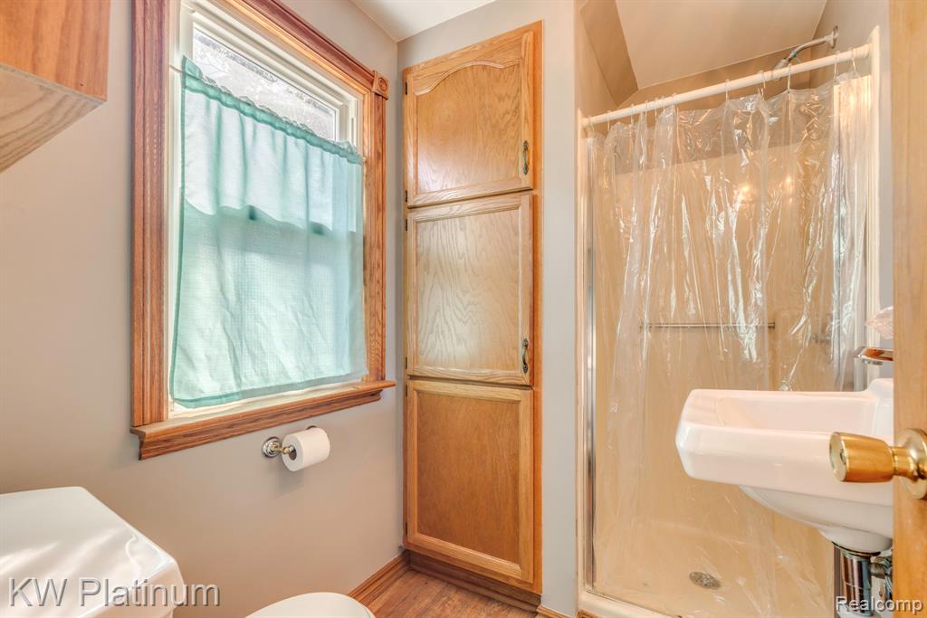 3310 Poplar Street Property Photo 9