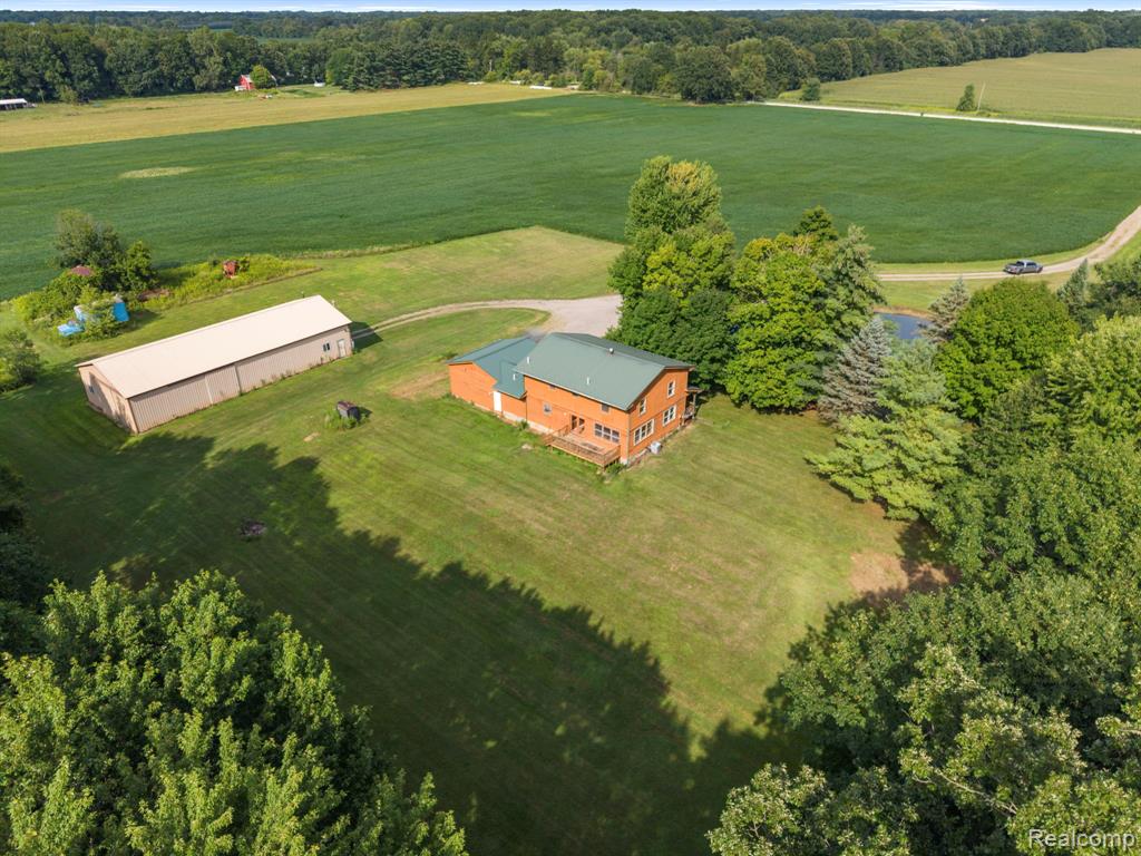 76565 McFadden Road Property Photo 1
