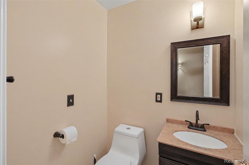 8565 Hamburg Road Property Photo 11
