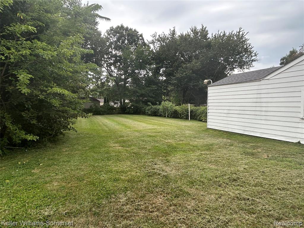 33809 Calumet Court Property Photo 10