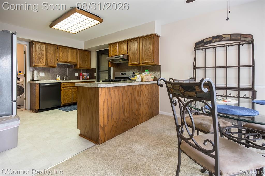 15903 Plymouth Drive Property Photo 8