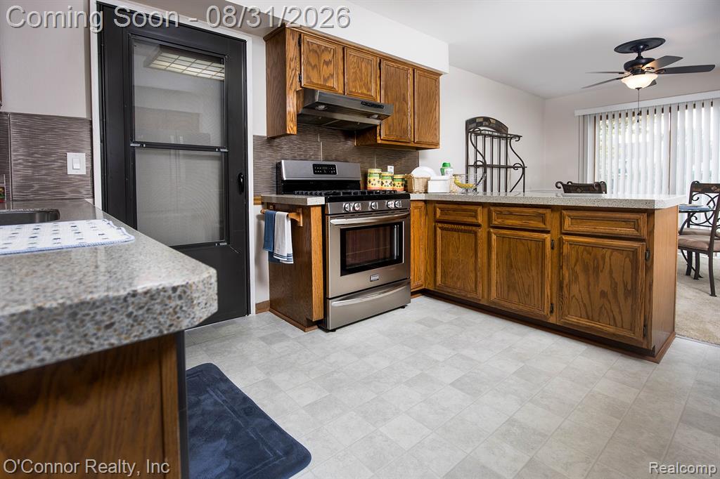 15903 Plymouth Drive Property Photo 10