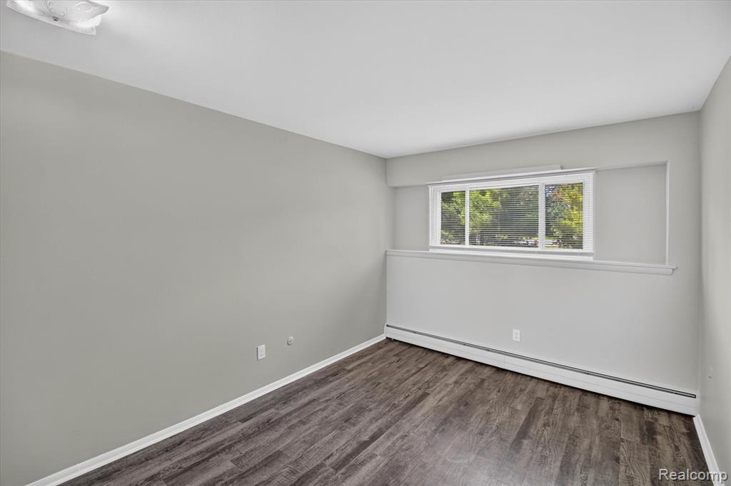 22000 Beck Road Property Photo 12
