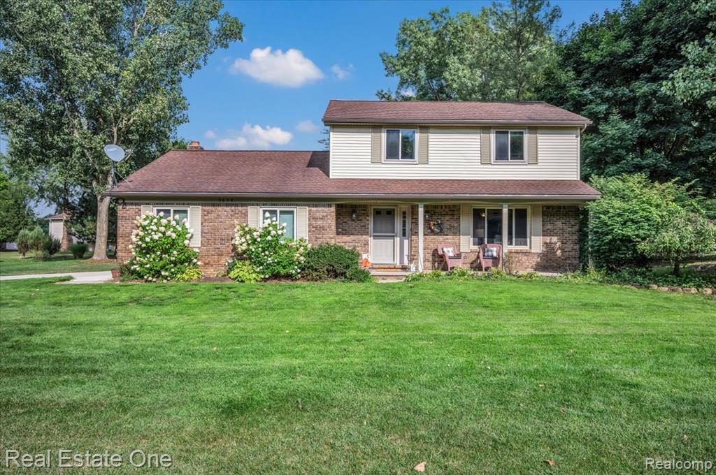9694 Klais Road Property Photo 1