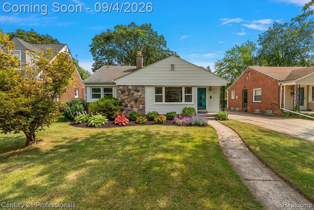 607 Lawson Street Property Photo 1