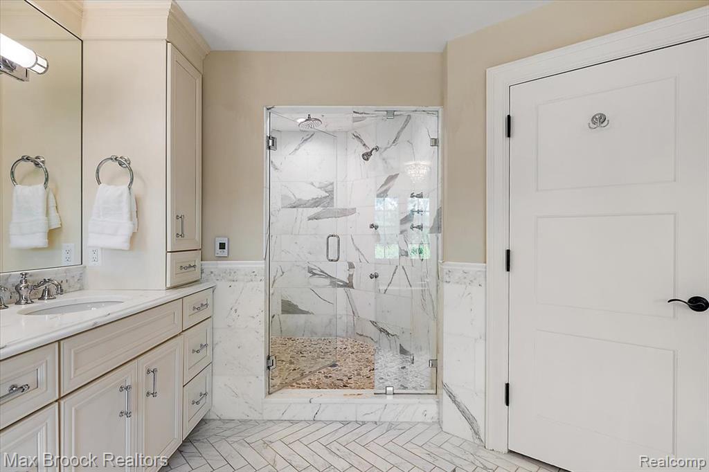 620 Lakeside Drive Property Photo 28