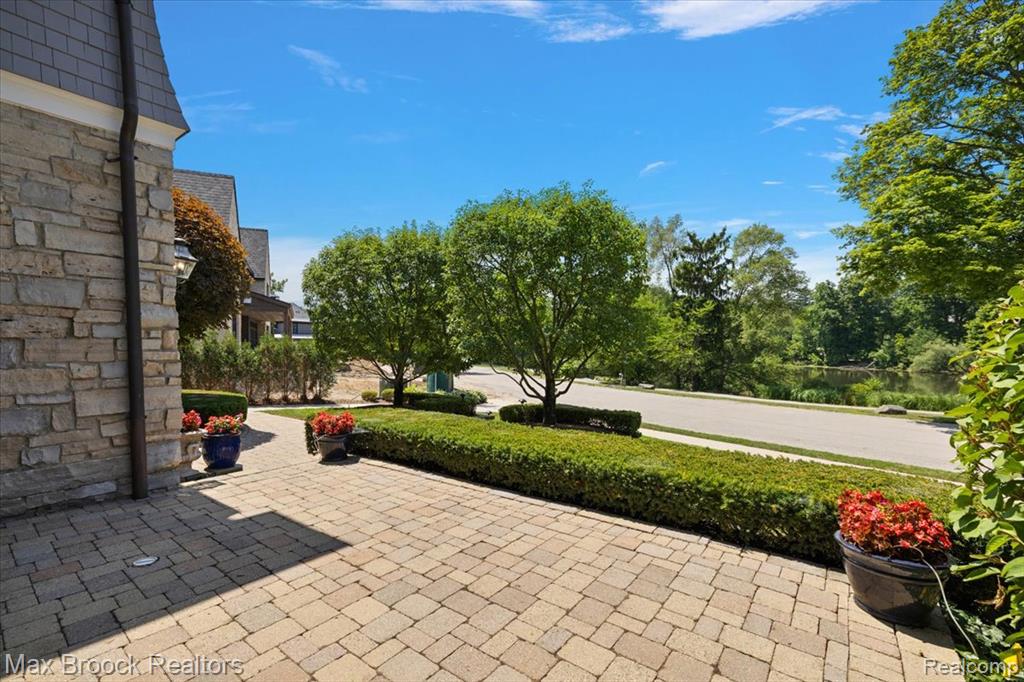 620 Lakeside Drive Property Photo 58