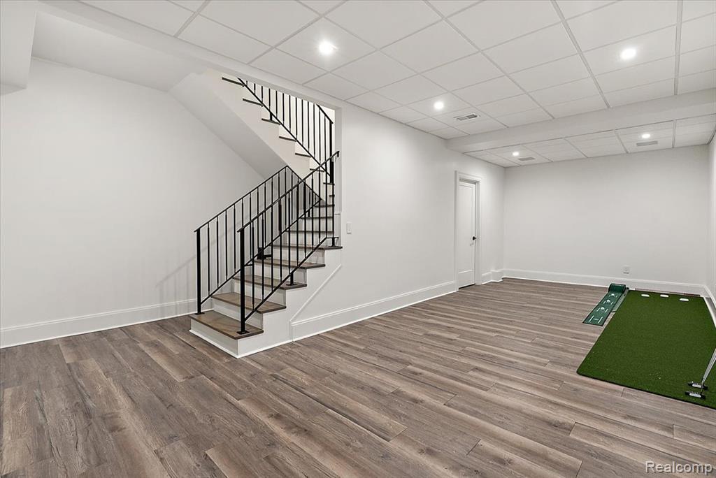 1099 N Glenhurst Drive Property Photo 48