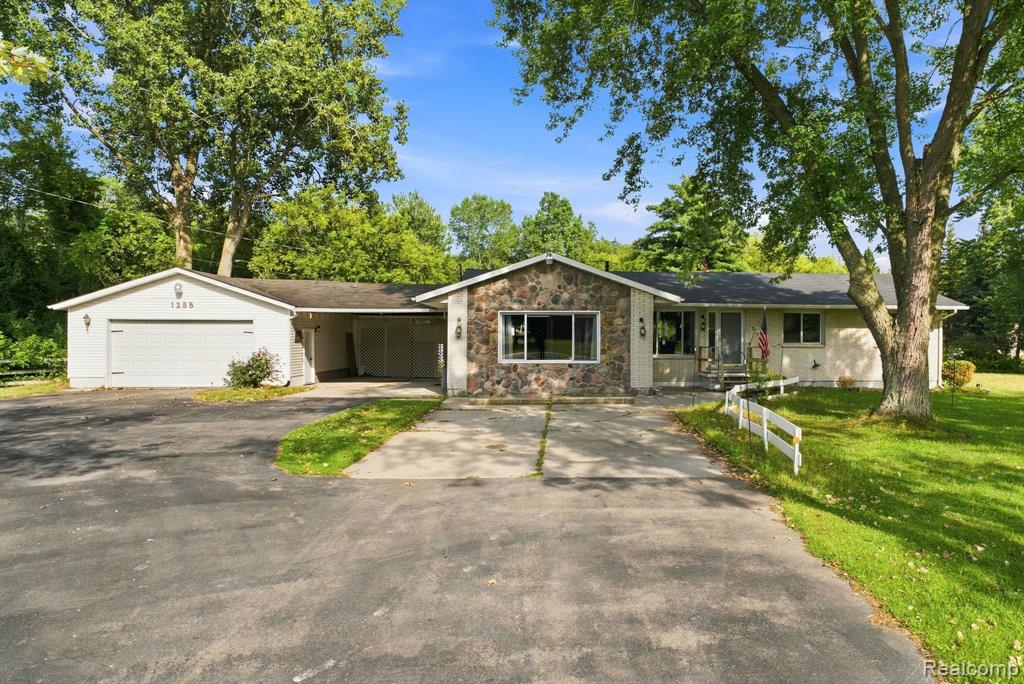1288 40th Street Property Photo 1