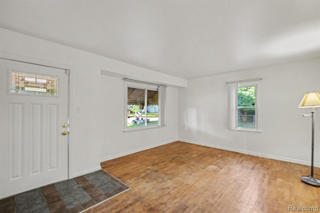 1210 Simca Street Property Photo 3