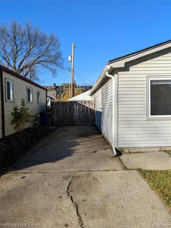 612 W Hudson Avenue Property Photo 4