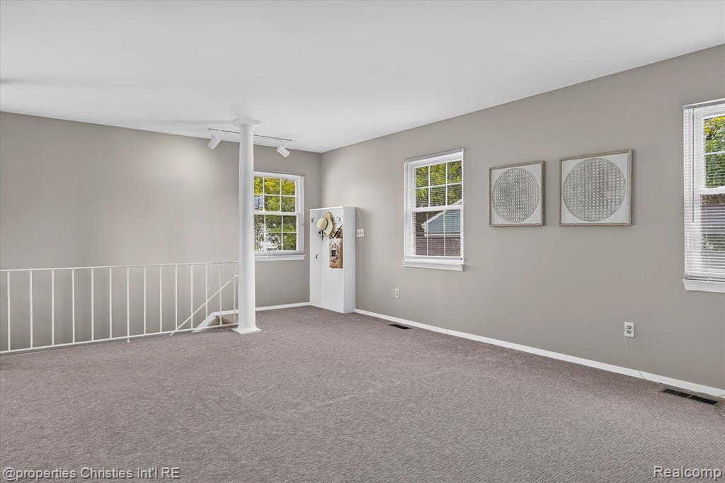 23672 N Rockledge Property Photo 6