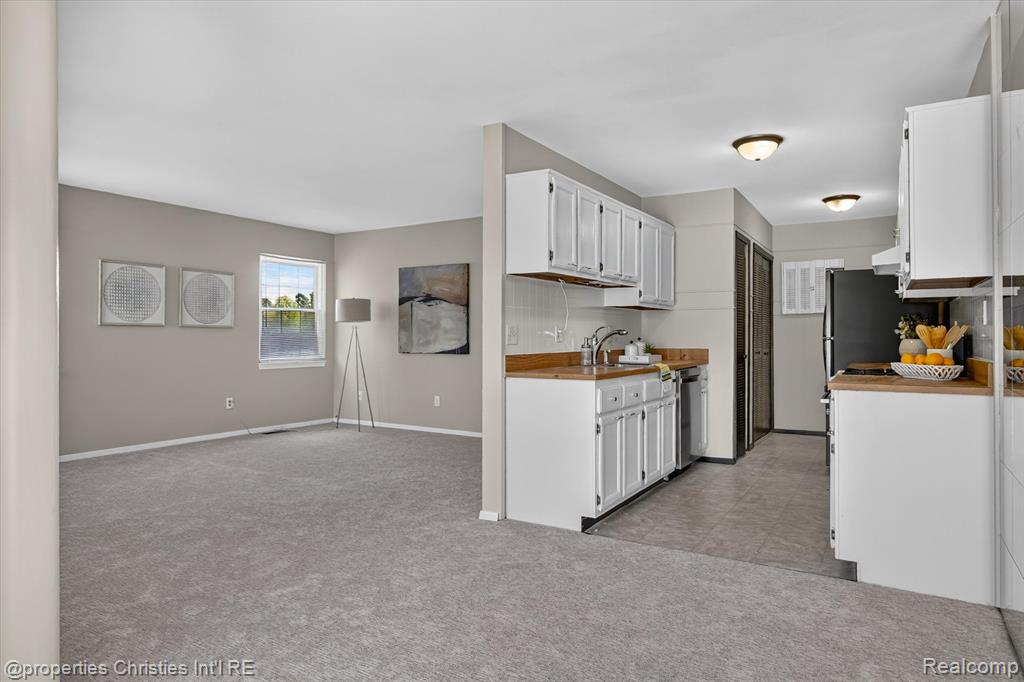 23672 N Rockledge Property Photo 11