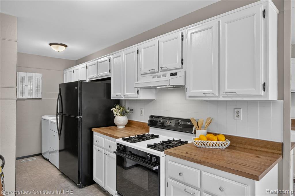 23672 N Rockledge Property Photo 13