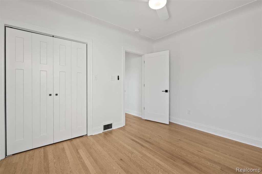 27500 Jefferson Avenue Property Photo 14