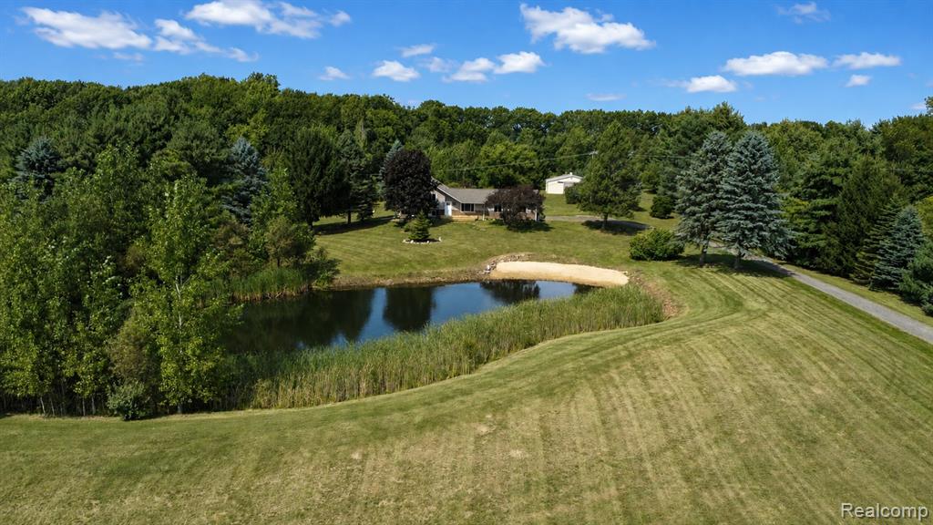 5181 Burnside Road Property Photo 1
