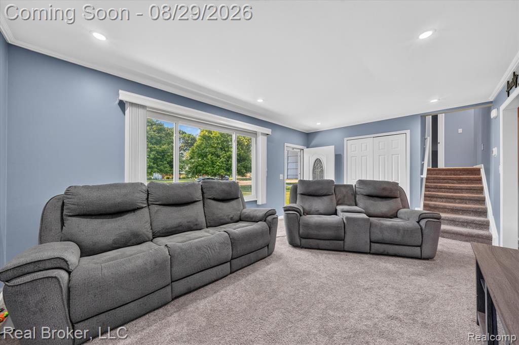 36400 Madison Street Property Photo 5
