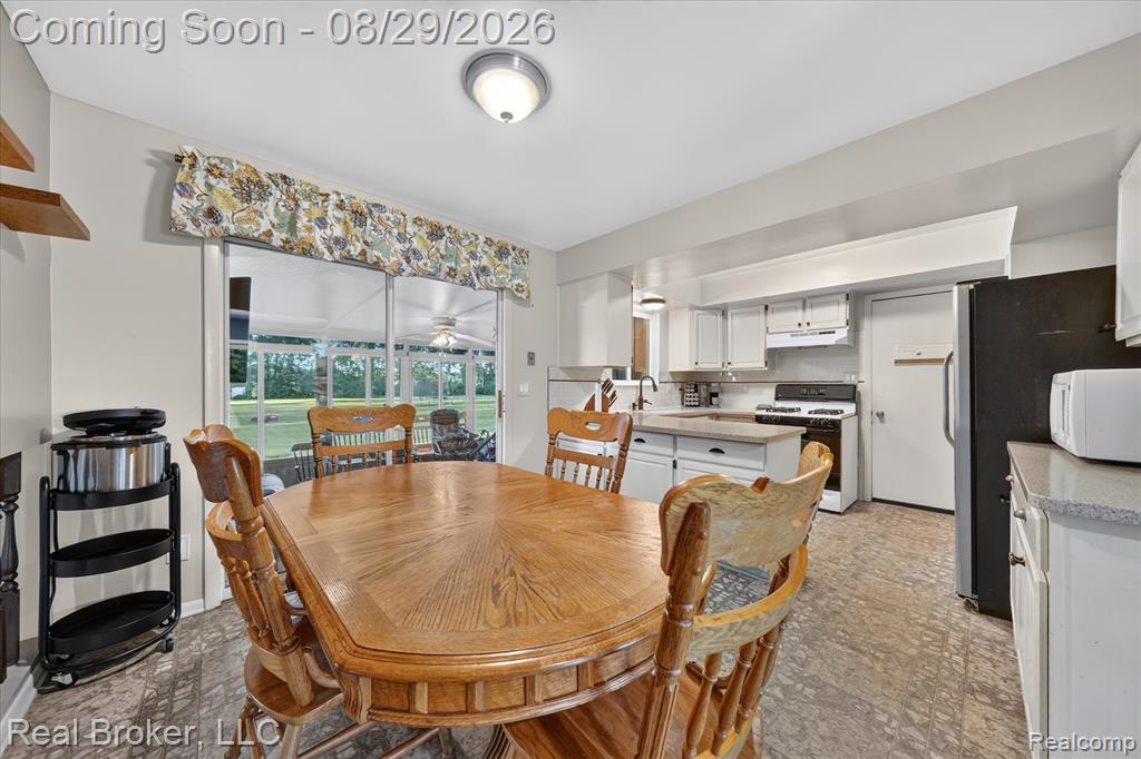 36400 Madison Street Property Photo 7