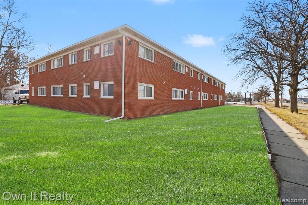 13031 Unit #14 Joy Road Property Photo 3