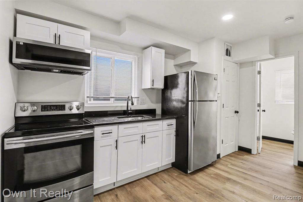 13031 Unit #14 Joy Road Property Photo 11