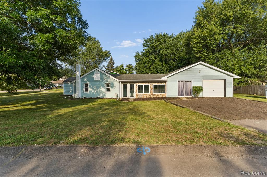 413 5th Street Property Photo 1